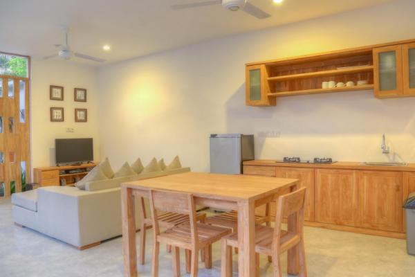 Dining Kitchen Area