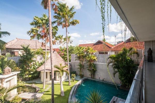 Garden And Pool View From Upstair