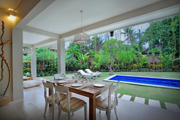 Dining And Pool