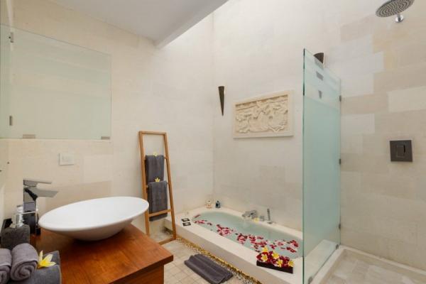 Bathroom With Bathtub