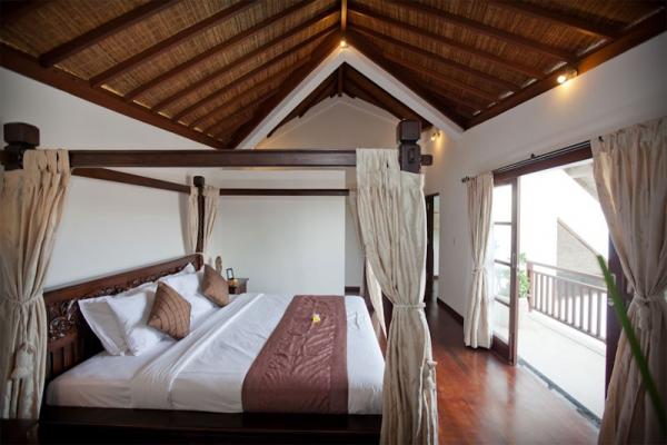 Bedroom Overlooking The Balcony